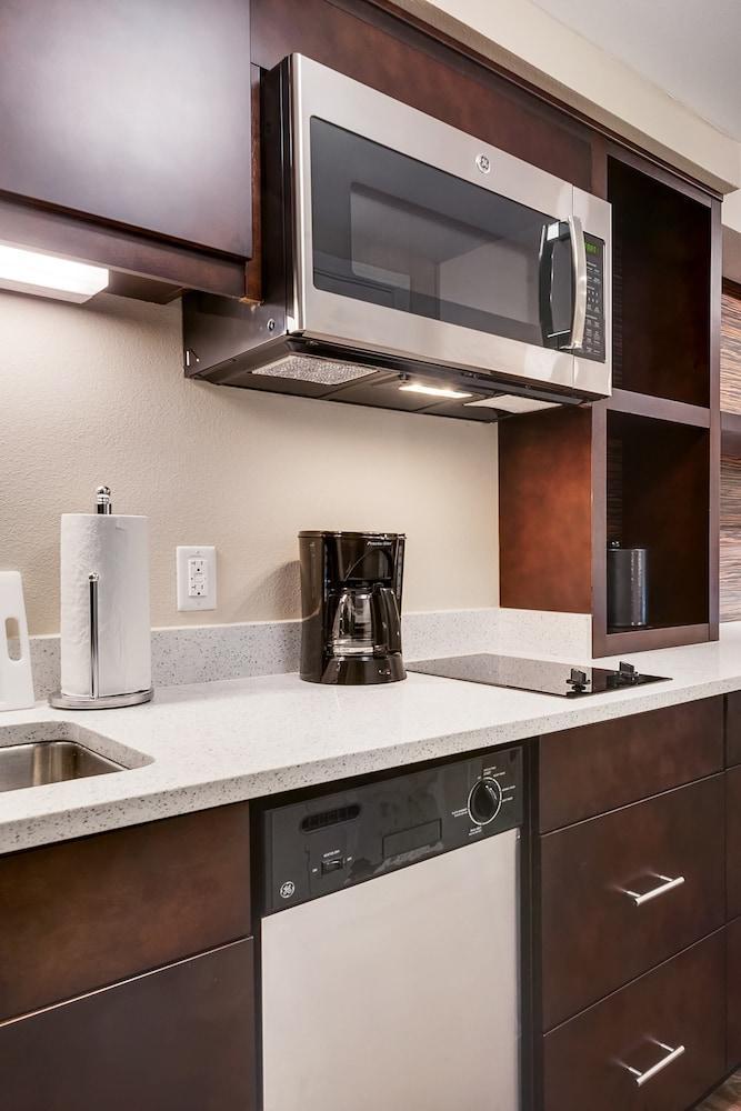 Towneplace Suites By Marriott Dubuque Downtown מראה חיצוני תמונה